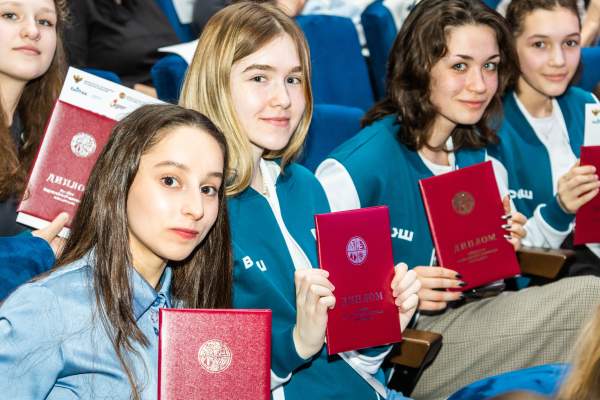 18 марта стартовал заключительный этап всероссийской олимпиады школьников, которая продолжится по 3 мая. 